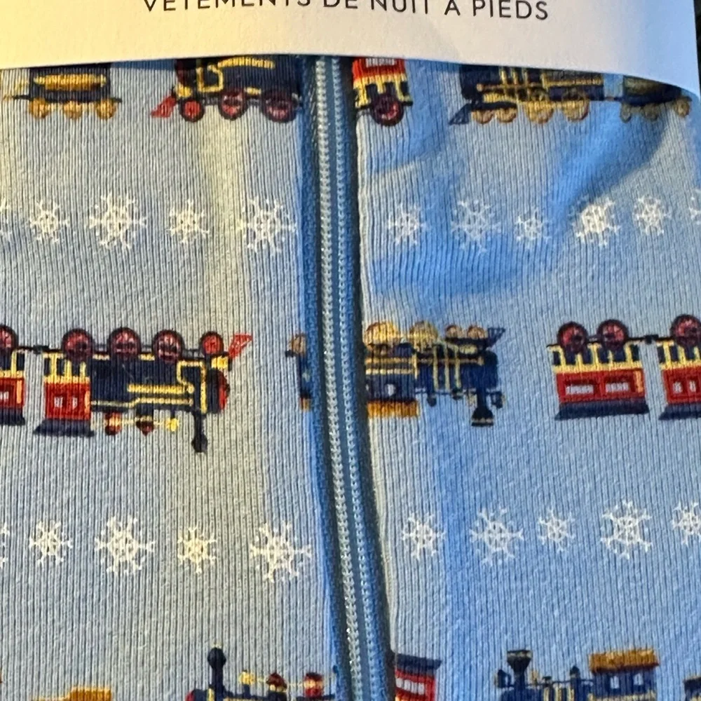 JANIE and JACK BABY GOOD NIGHT FOOTED PAJAMAS IN SNOWFLAKE EXPRESS